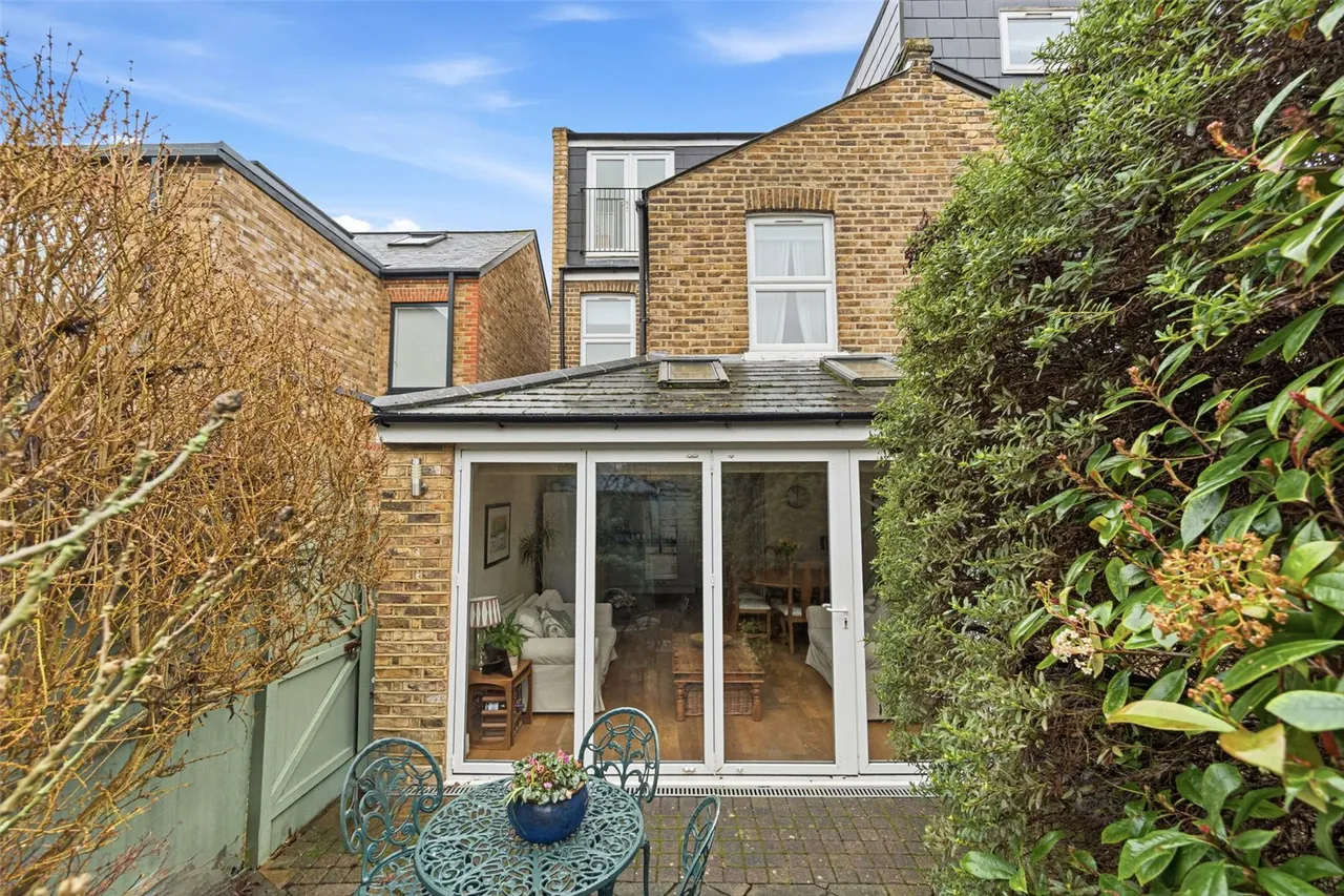 Walpole Crescent, Teddington, TW11 8PH, photo 11