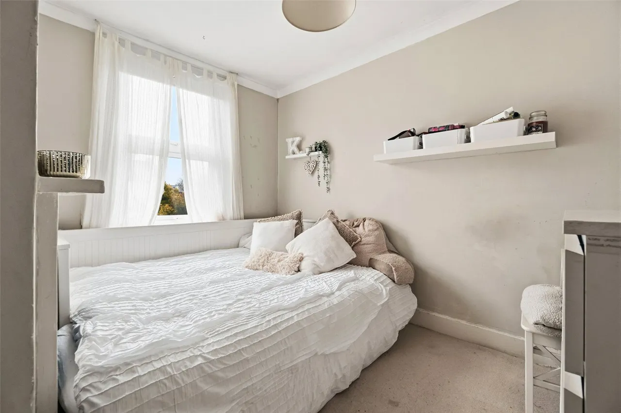 Walpole Crescent, Teddington, TW11 8PH, photo 5