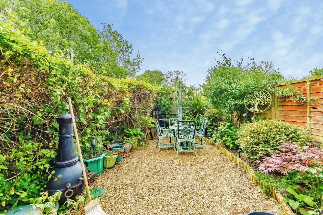 Goodenough Way, Coulsdon, CR5, photo 15