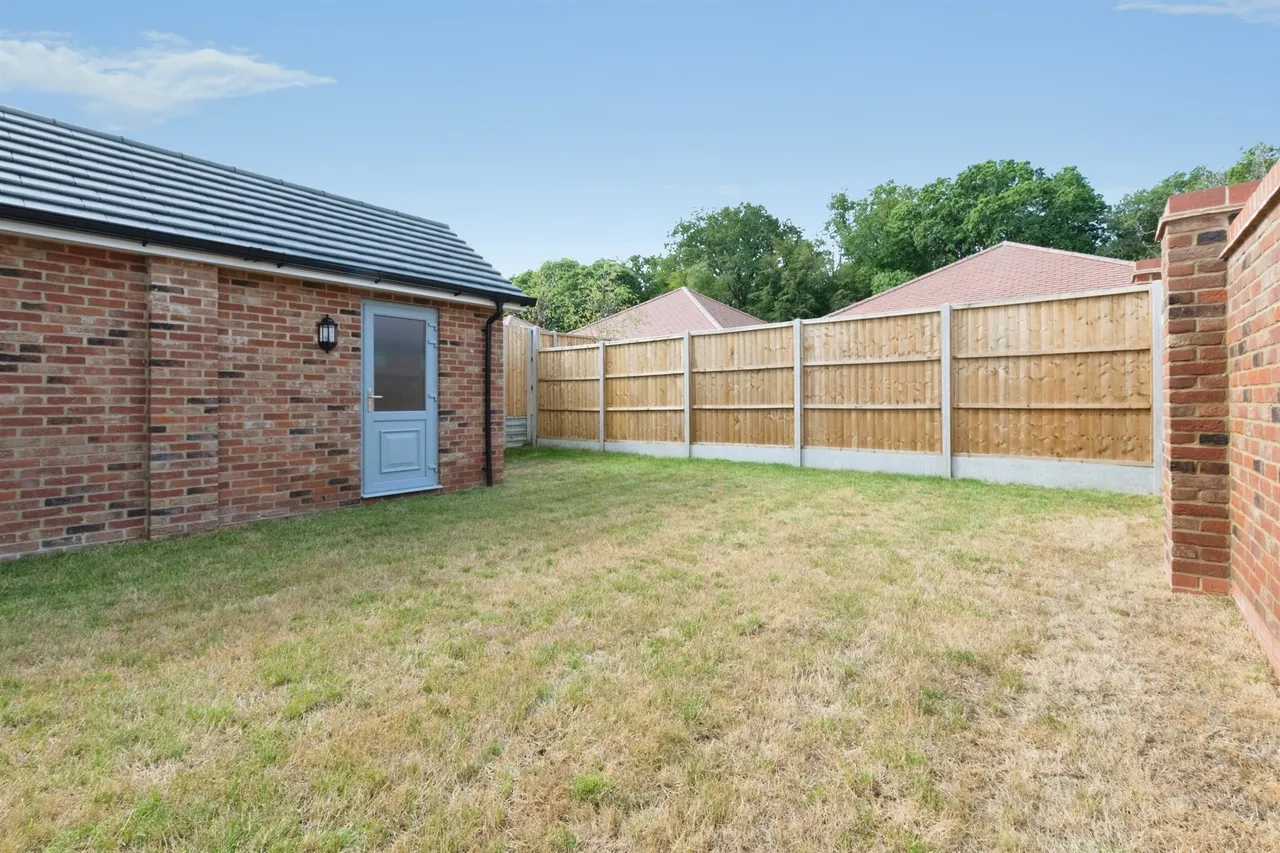 Edmondsham Road, Fordingbridge, BH31, photo 33