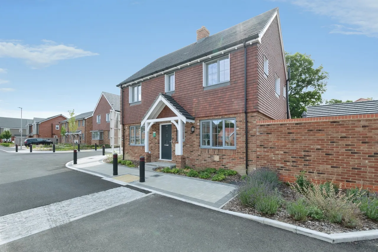 Edmondsham Road, Fordingbridge, BH31, photo 5