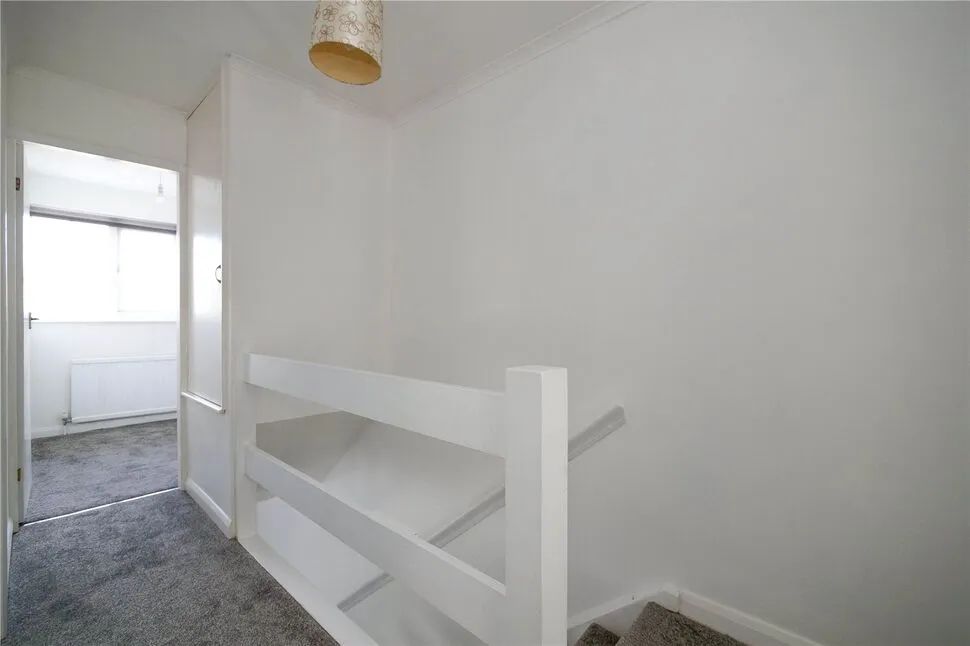 Cliffe Lane South, Baildon, West Yorkshire, BD17, photo 12