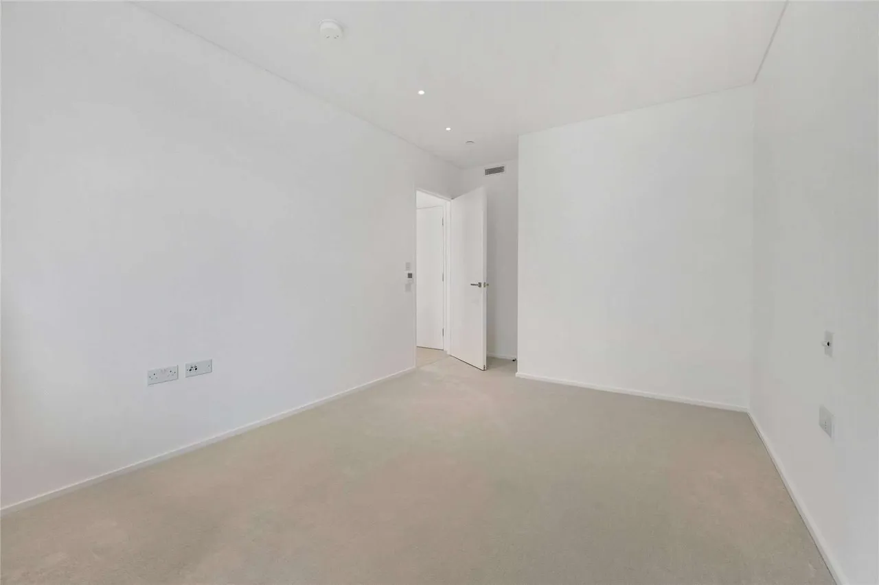 York Place, London, SW11, photo 6