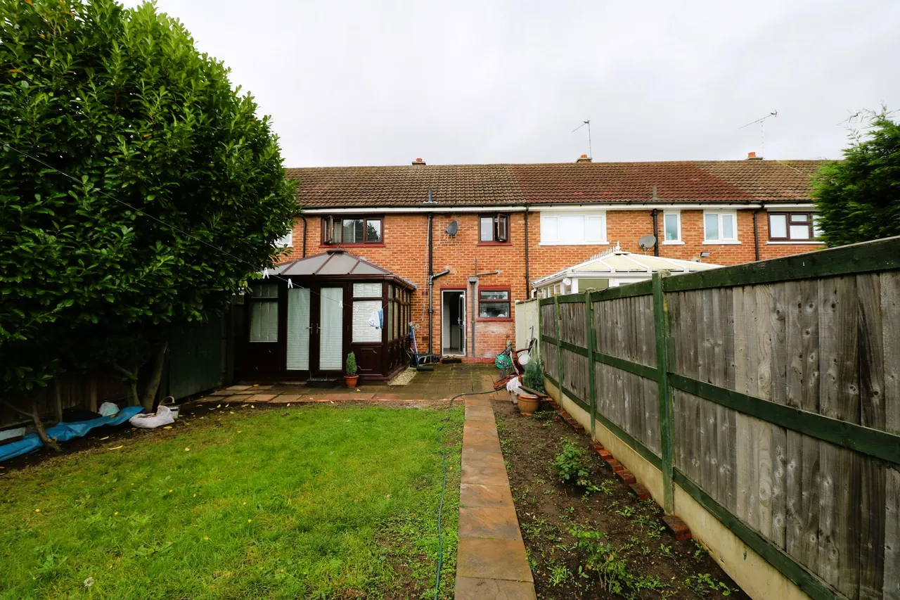 Manor Close, South Ockendon, Essex, RM15 4EL, photo 6