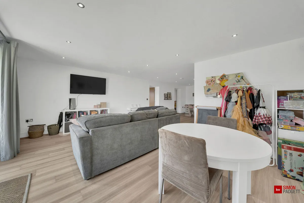 Diamond Drive, Colne, BB8, photo 26