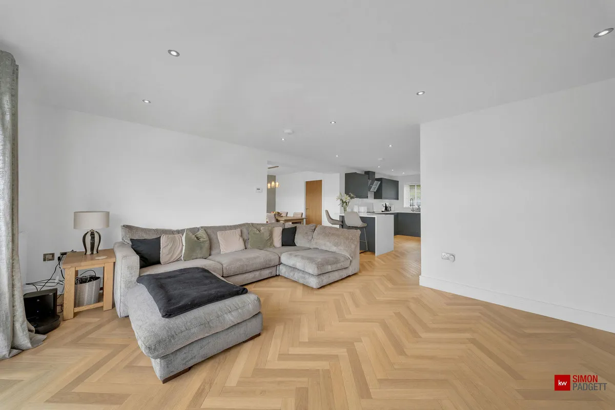 Diamond Drive, Colne, BB8, photo 8