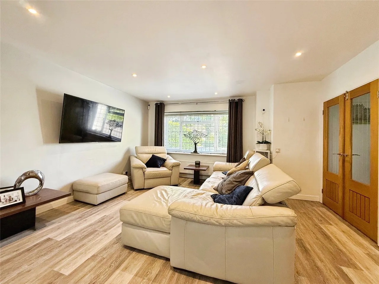 Watchetts Drive, Camberley, Surrey, GU15 2PF, photo 19