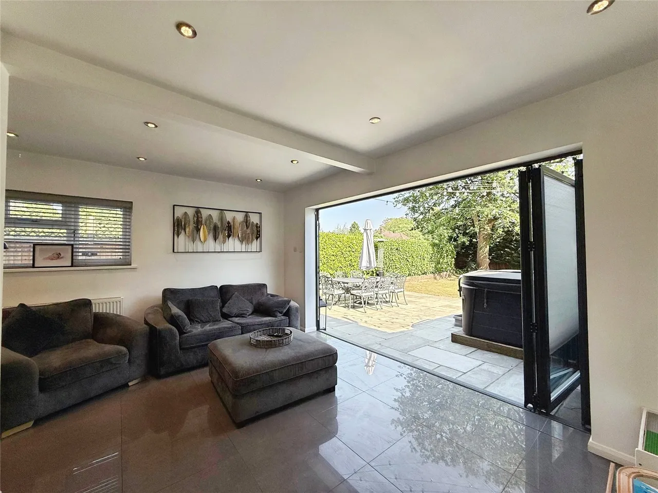 Watchetts Drive, Camberley, Surrey, GU15 2PF, photo 17