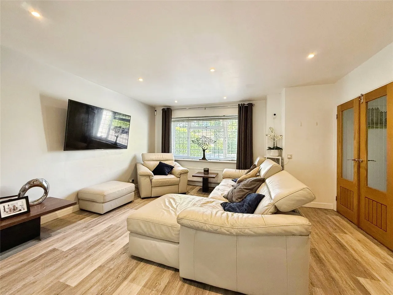 Watchetts Drive, Camberley, Surrey, GU15 2PF, photo 10