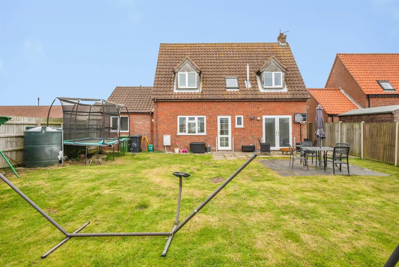 Coast Road, Walcott, Norwich, photo 8