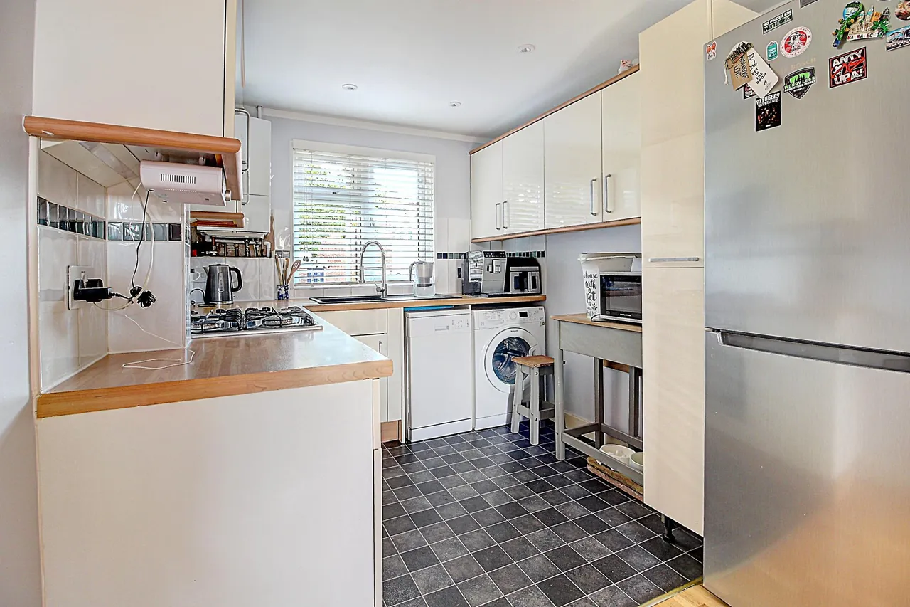Ascension Close, Basingstoke, RG24, photo 2