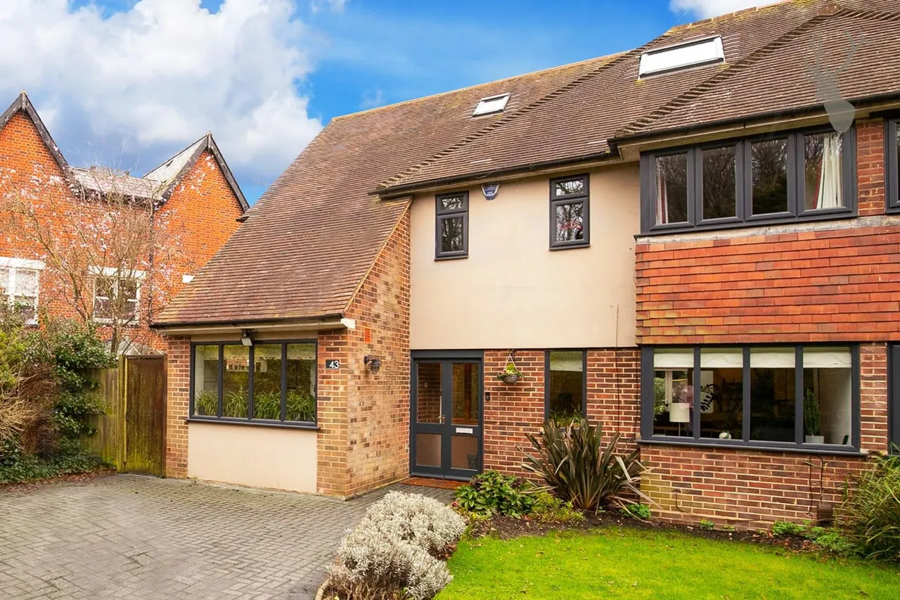 5 bed house for sale, Coppice Row, Theydon Bois, CM16