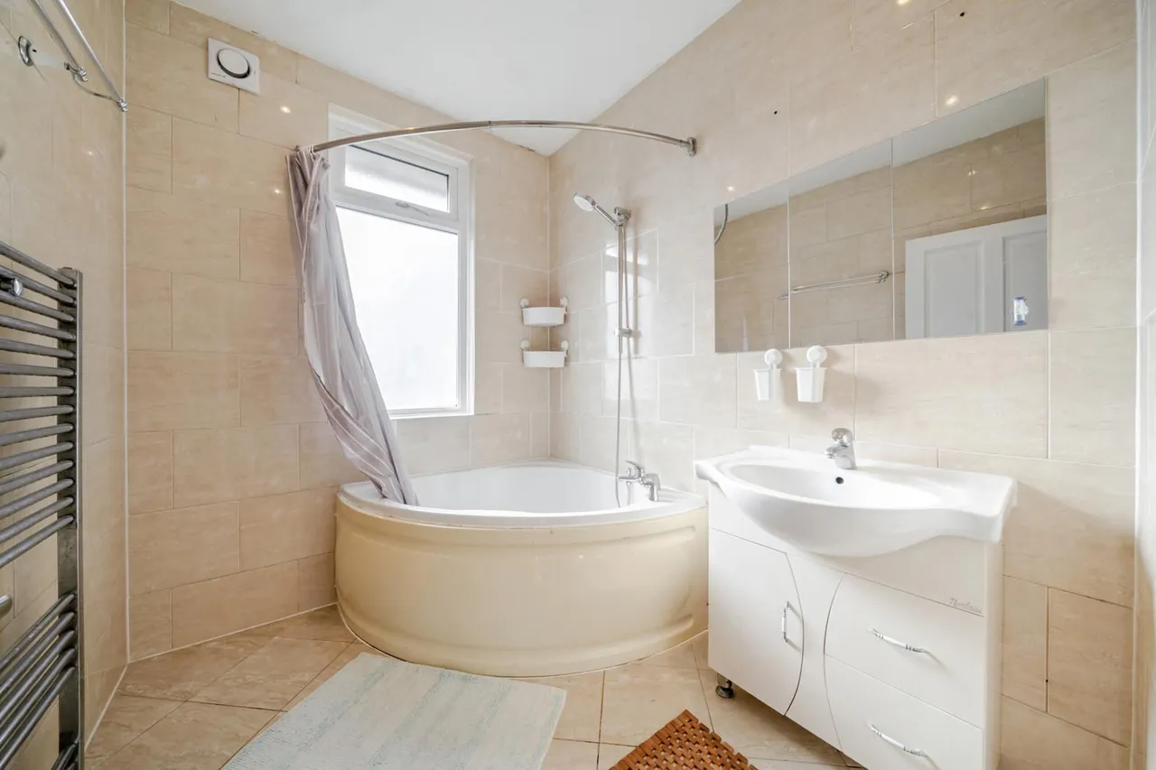 Mayerne Road, SE9, photo 18
