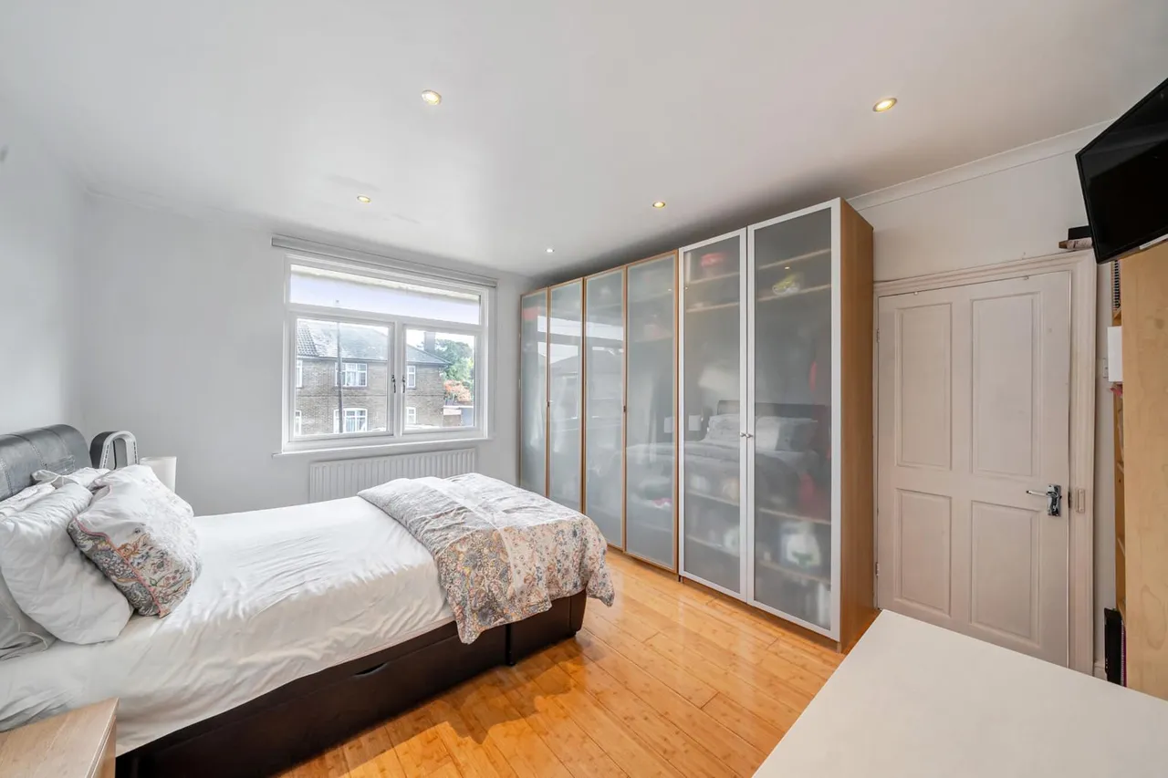Mayerne Road, SE9, photo 6