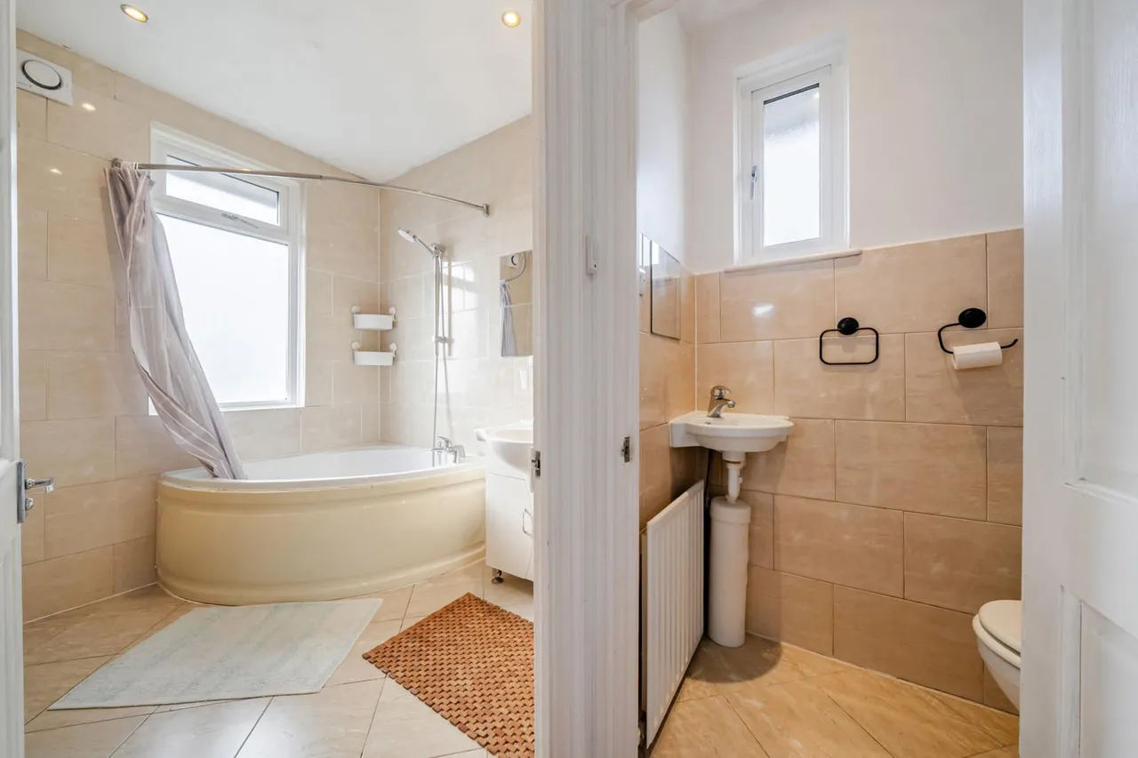 Mayerne Road, SE9, photo 9