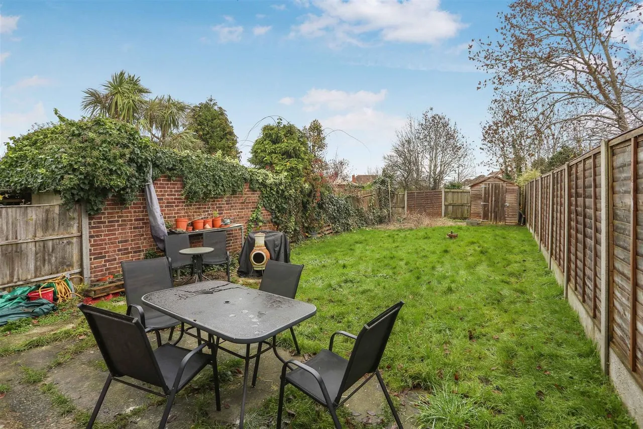 Fieldsend Road, Cheam, Sutton, SM3 8NR, photo 8
