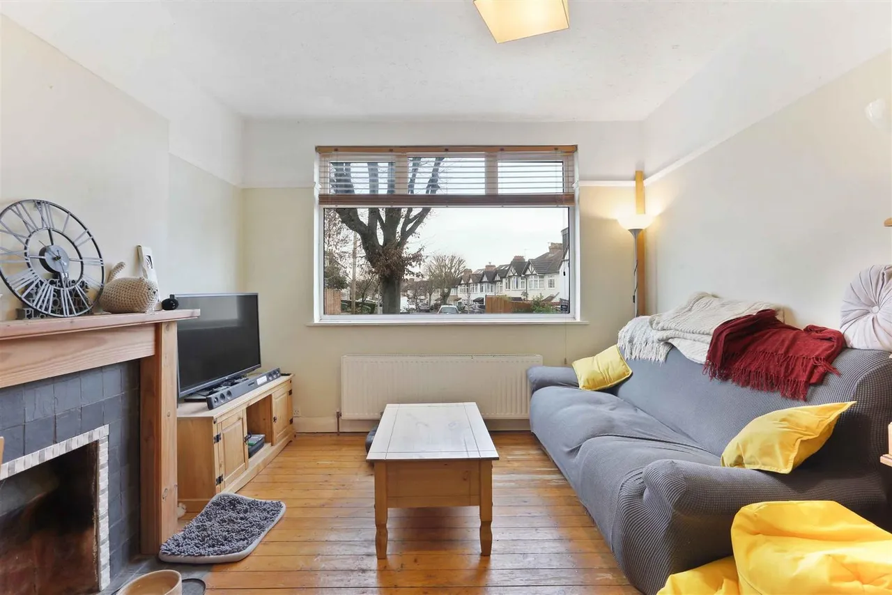 Fieldsend Road, Cheam, Sutton, SM3 8NR, photo 3