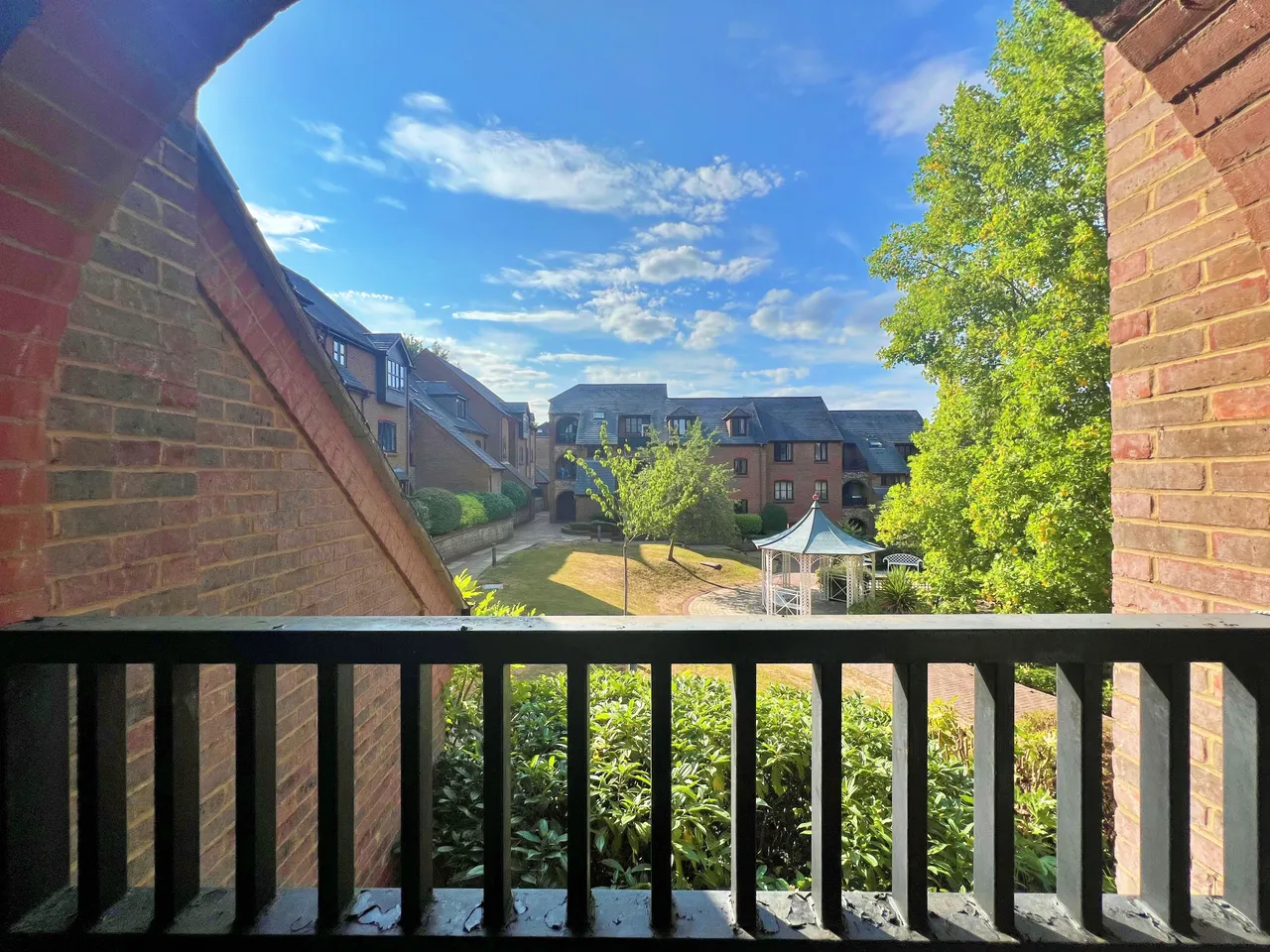 Kingsmead Road, High Wycombe, HP11, photo 2