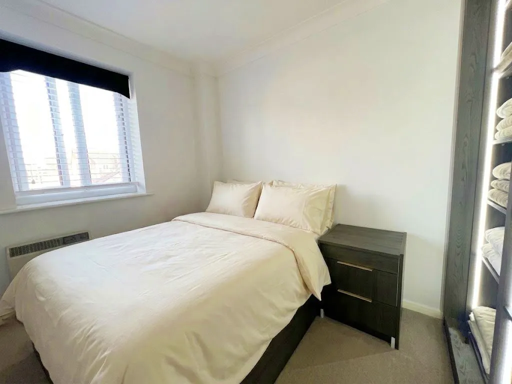 Kingsmead Road, High Wycombe, HP11, photo 5