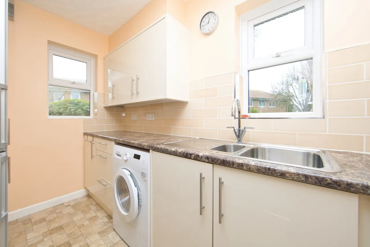 Brandon Way, Birchington, CT7, photo 3