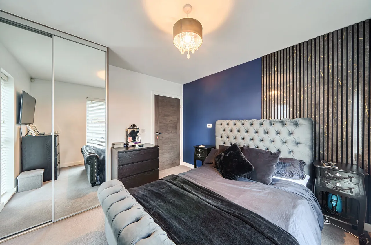 Kennett Lane, Chertsey, KT16, photo 11