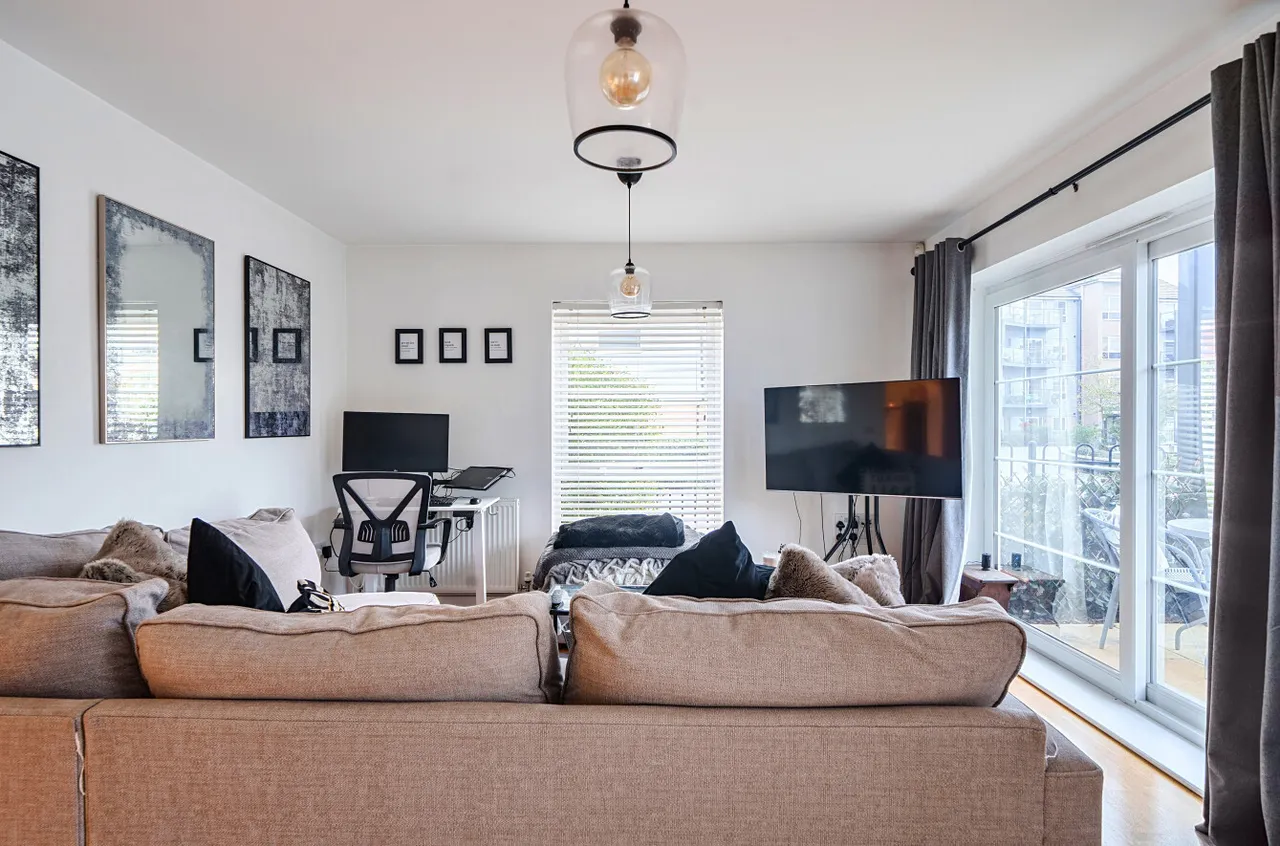 Kennett Lane, Chertsey, KT16, photo 6