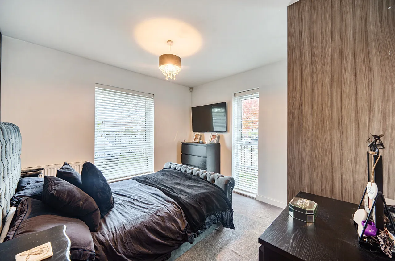 Kennett Lane, Chertsey, KT16, photo 4