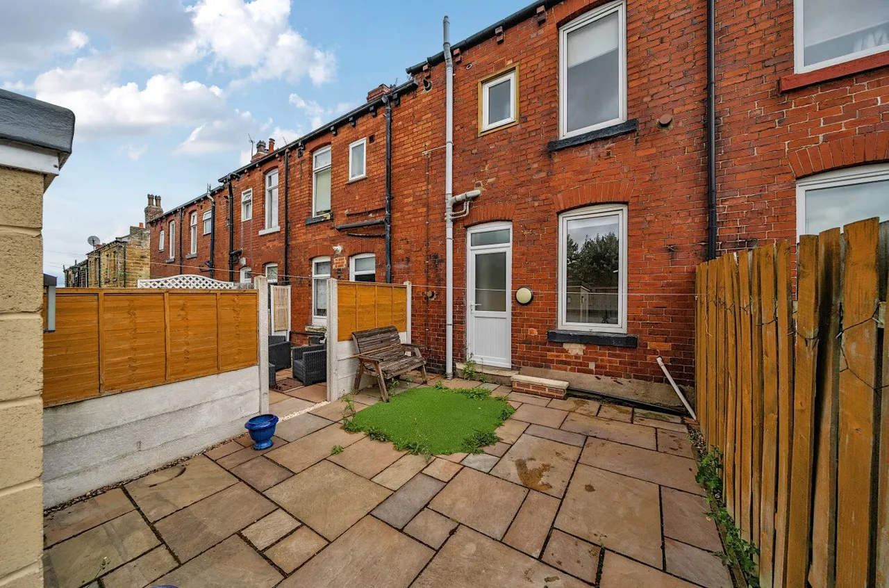 Beech Street, Tingley, WF3, photo 7