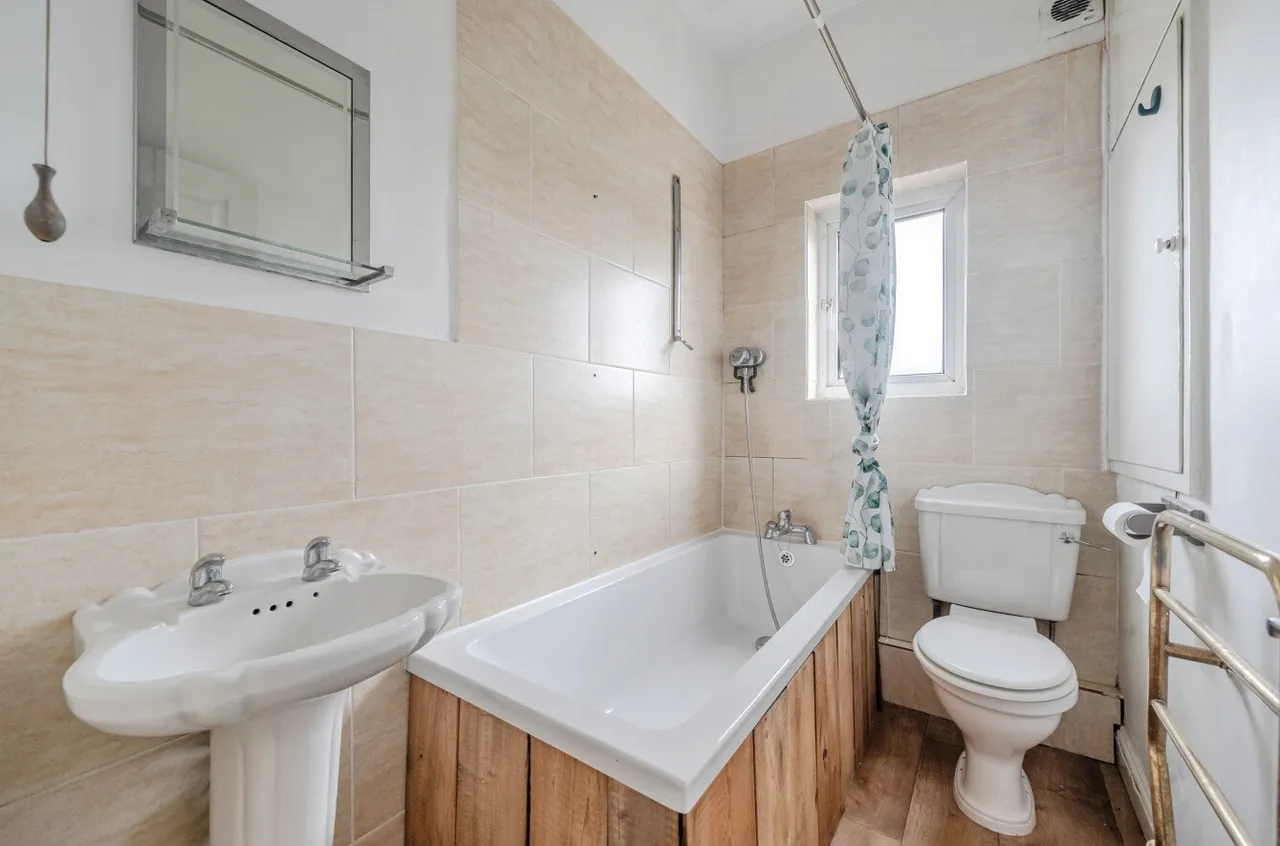 Beech Street, Tingley, WF3, photo 5