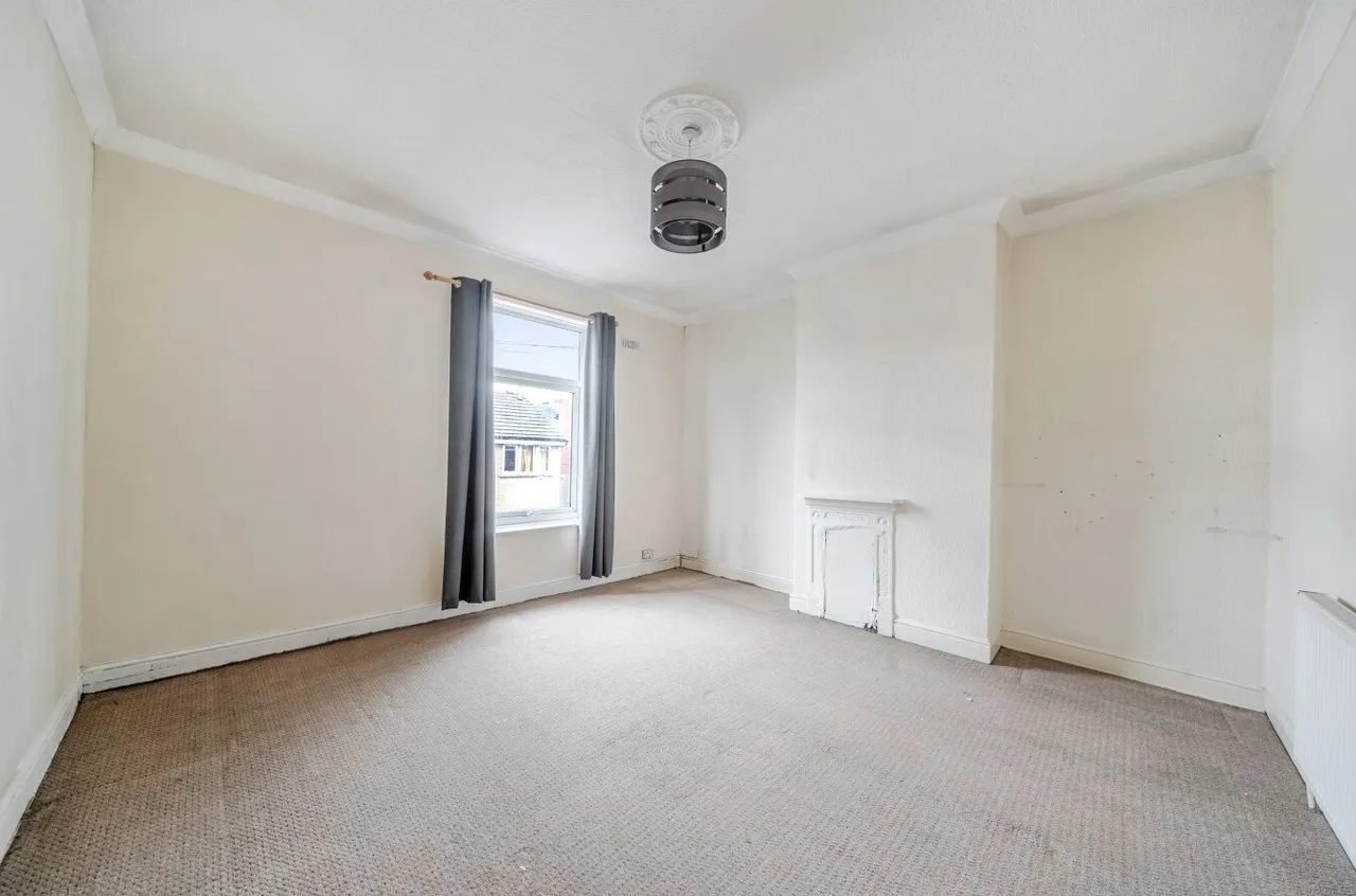 Beech Street, Tingley, WF3, photo 4