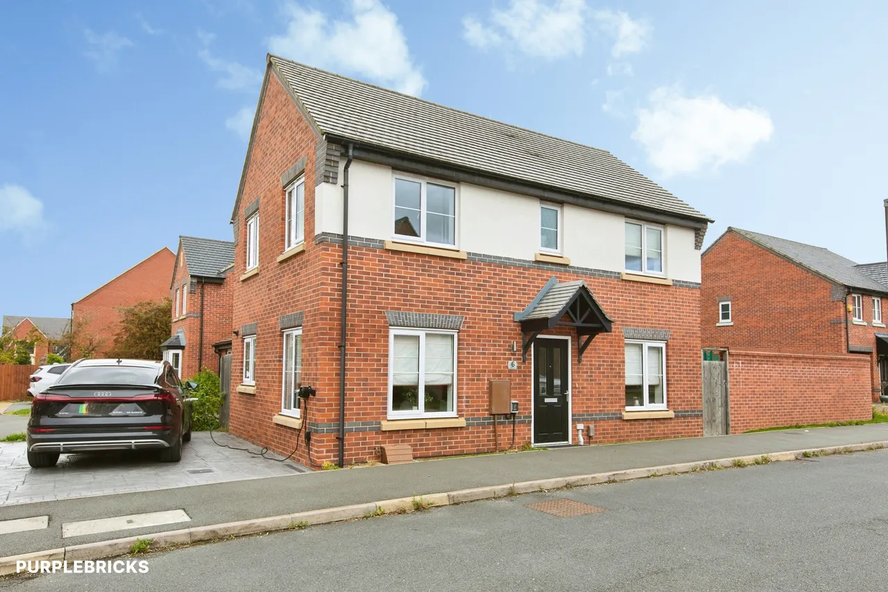 3 bed house for sale, Stafford Drive, Littleover, DE23