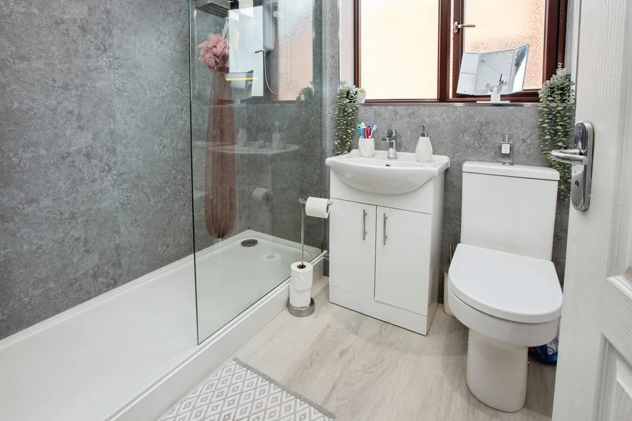 Apollo Drive, Nottingham, Nottinghamshire, NG6, photo 16