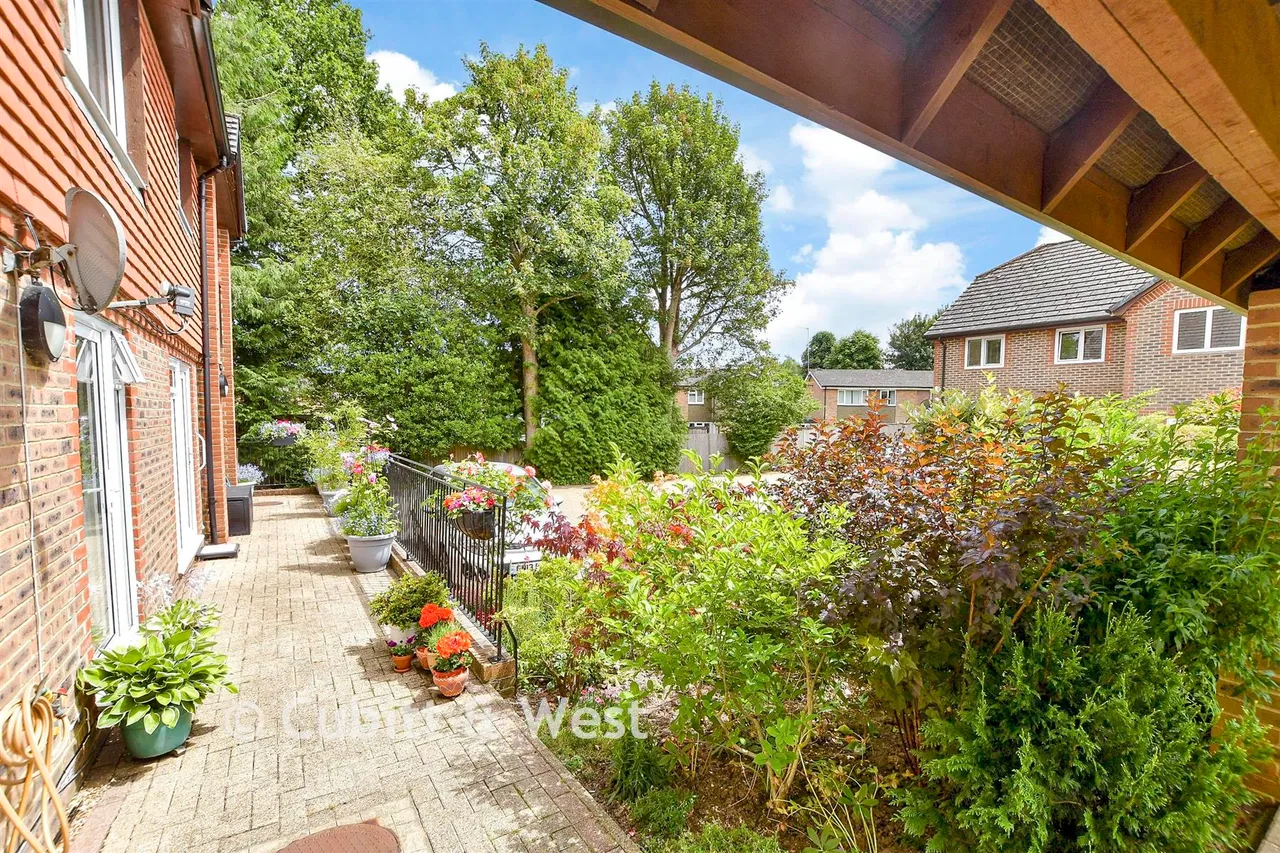 Brickyard Lane, Crawley Down, RH10, photo 2