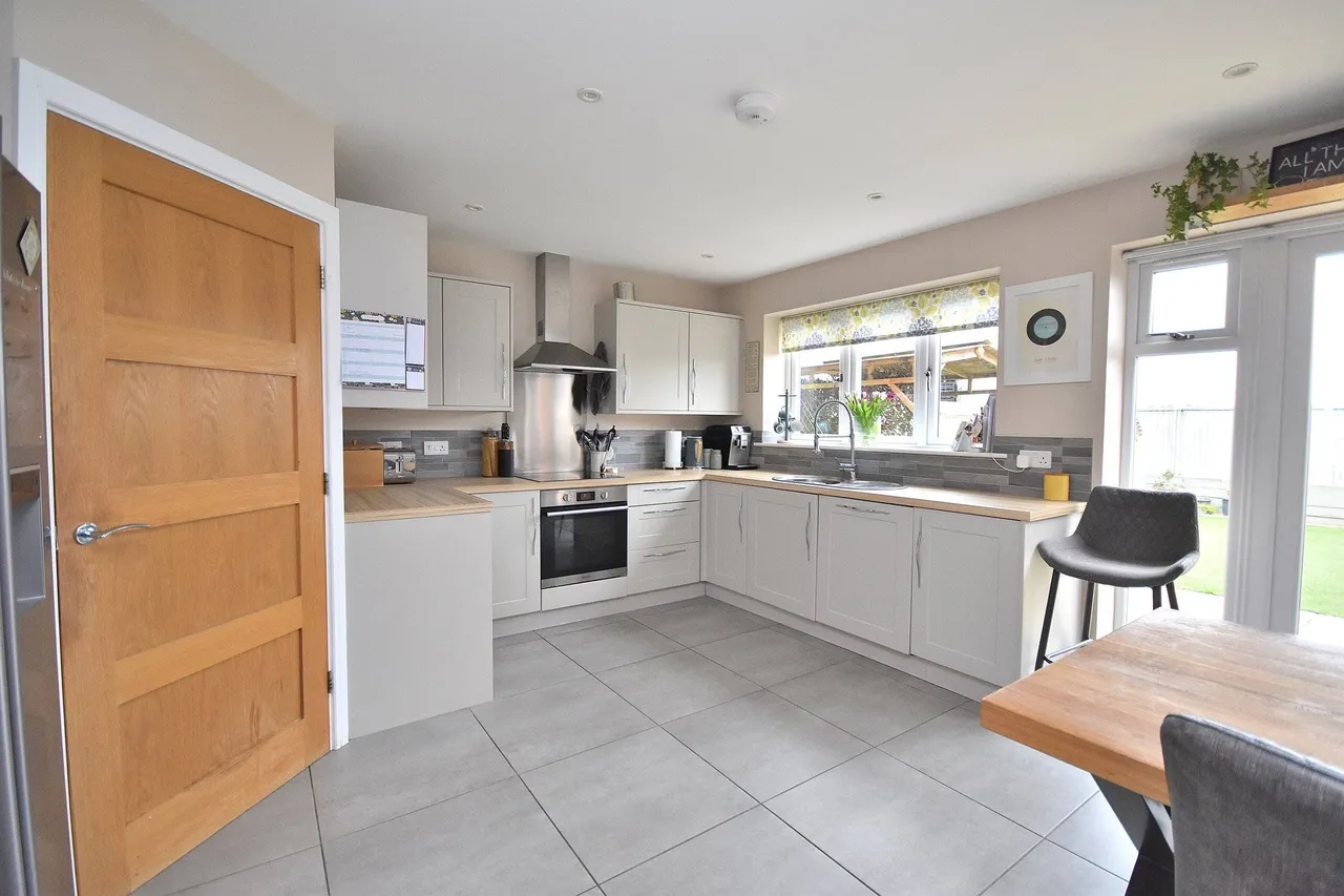 Pagnell Close, Wootton, Northampton, NN4 6FA, photo 3