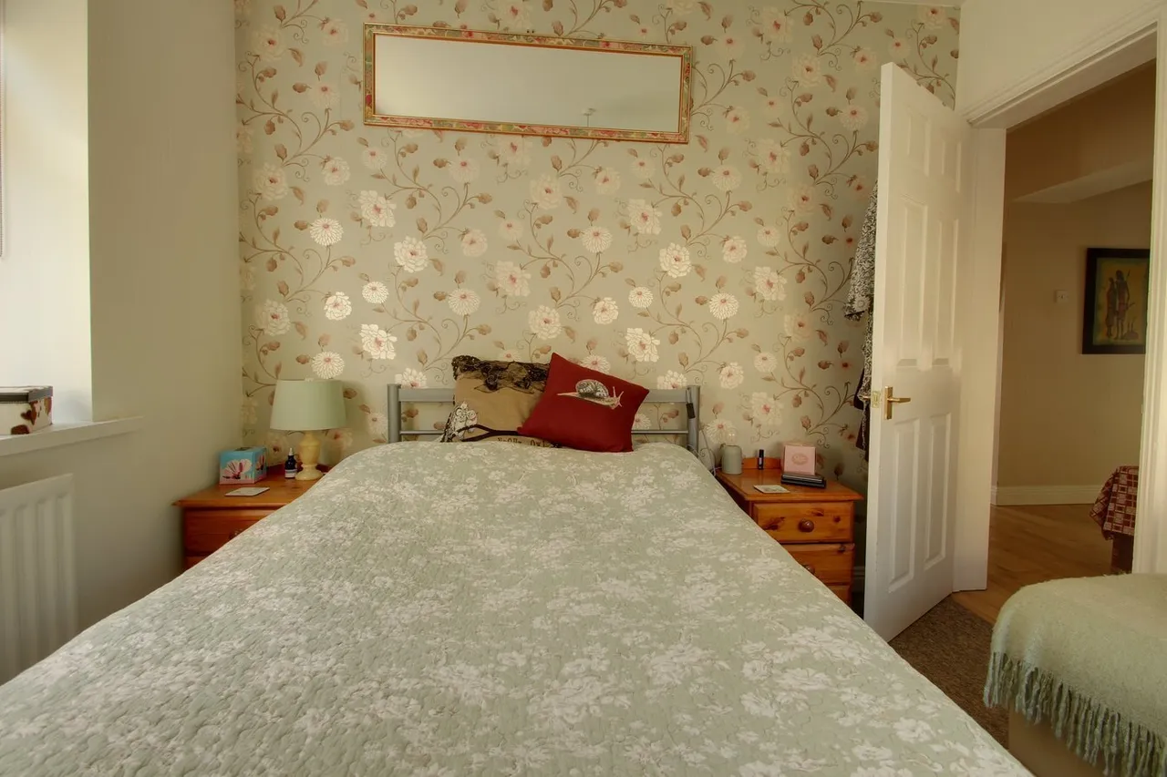 Carlton Court, Shepton Mallet, BA4, photo 13