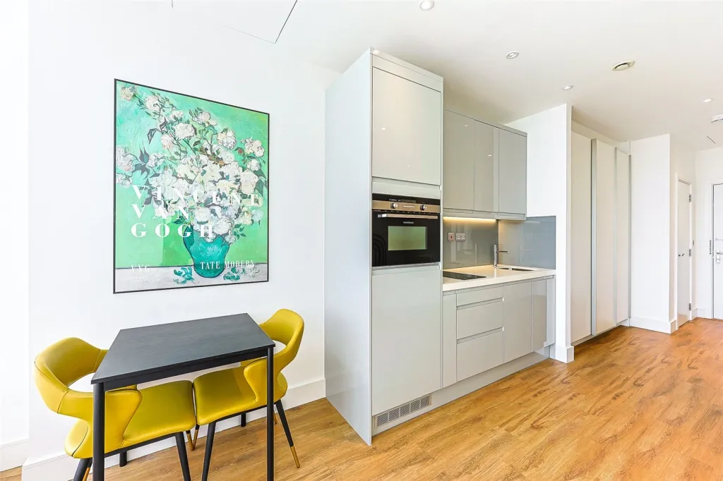 West Gate, Ealing, W5, photo 7