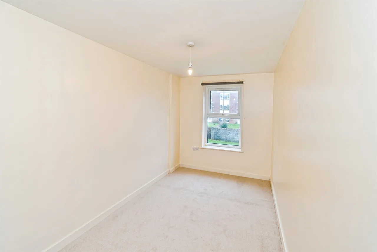 Millbrook Road East, Southampton, SO15, photo 13