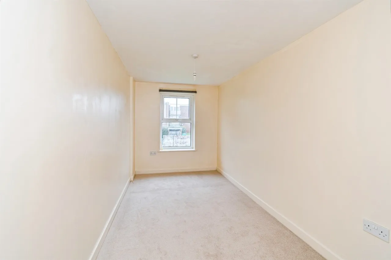 Millbrook Road East, Southampton, SO15, photo 12
