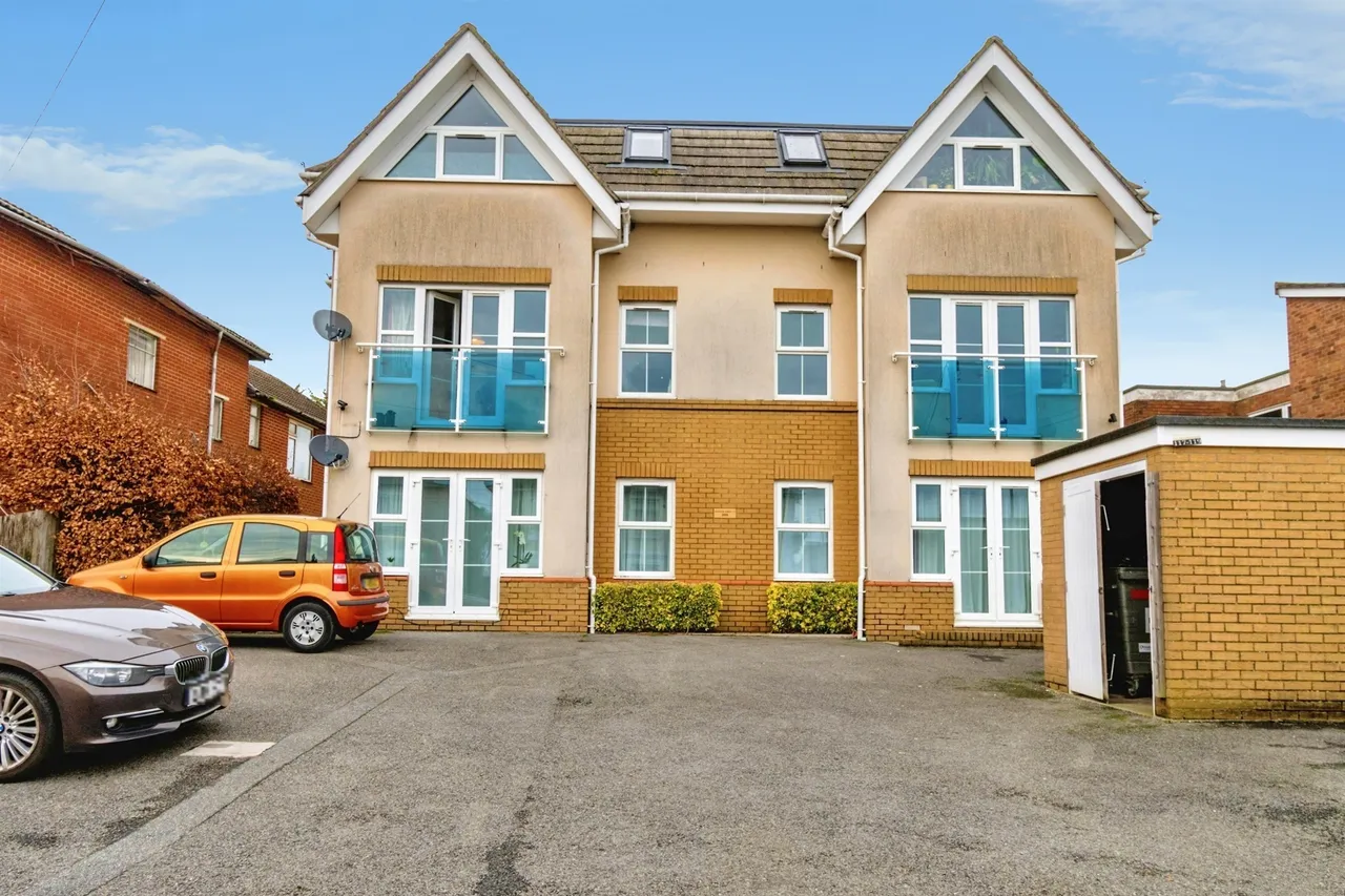 2 bed flat for sale, Millbrook Road East, Southampton, SO15