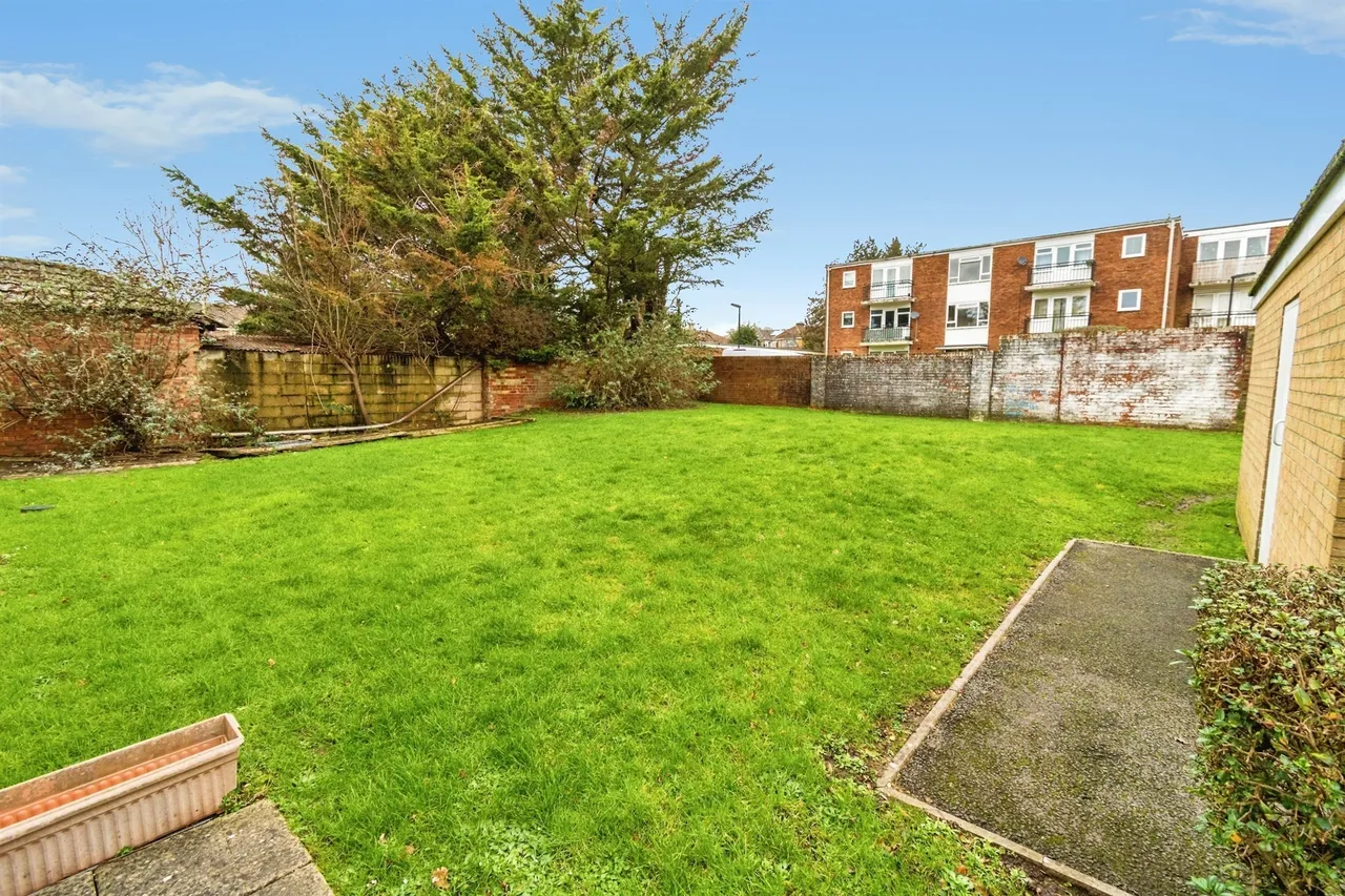 Millbrook Road East, Southampton, SO15, photo 16