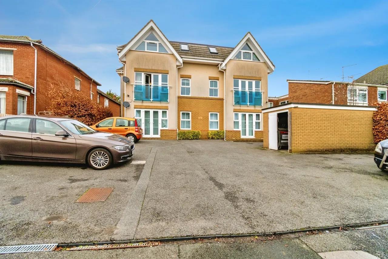 Millbrook Road East, Southampton, SO15, photo 15