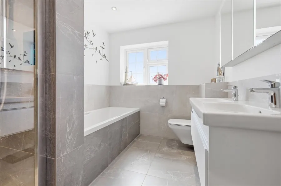 with 4 bedrooms in Bishop's Stortford, CM23, photo 17
