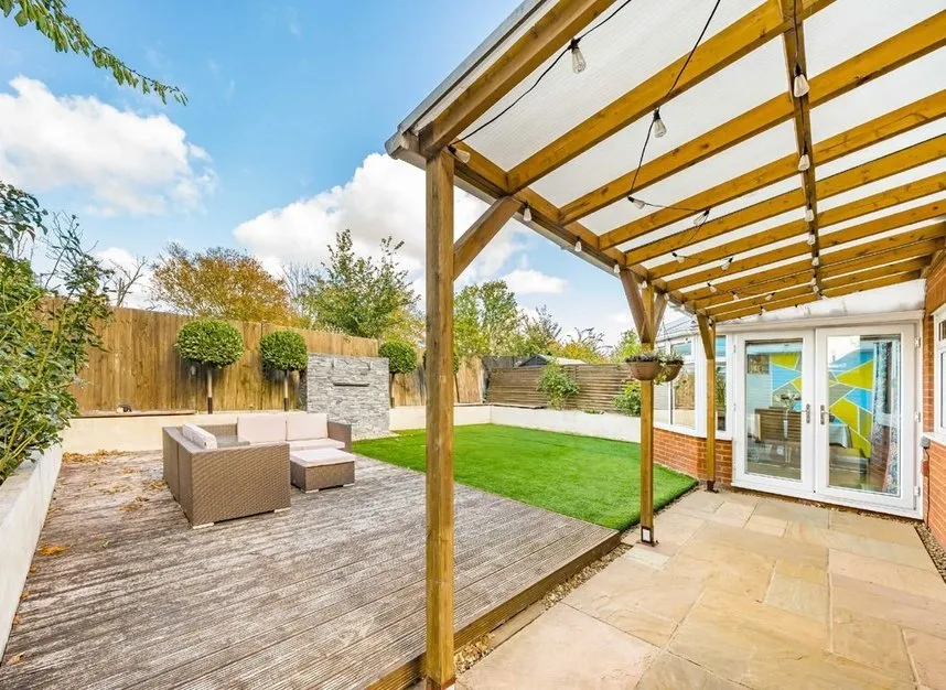 Beverley Road, Sunbury on Thames, TW16, photo 9
