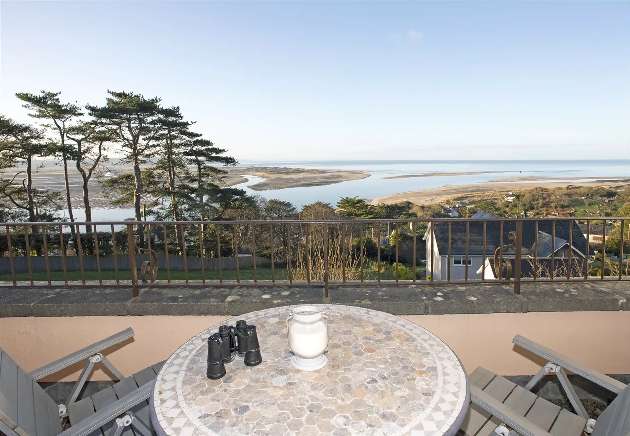 Ffordd Parc Y Llethrau, Aberdyfi, photo 15
