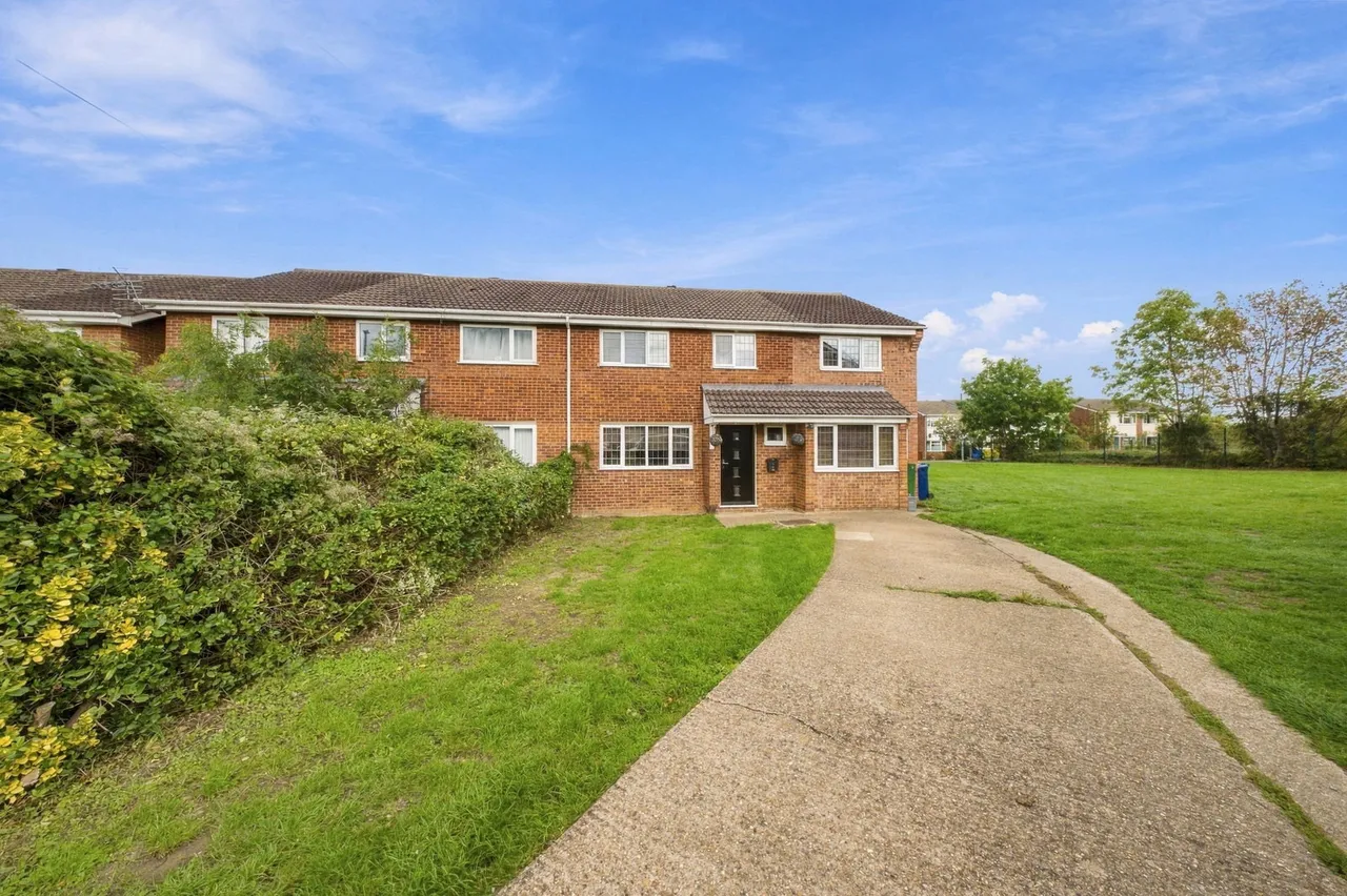 Thorndown Close, St. Ives, PE27, photo 16