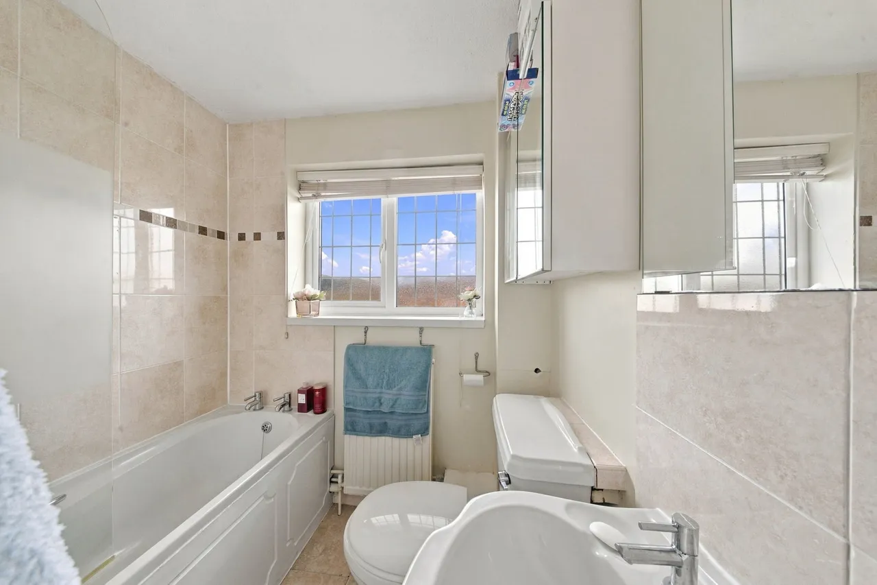 Thorndown Close, St. Ives, PE27, photo 11