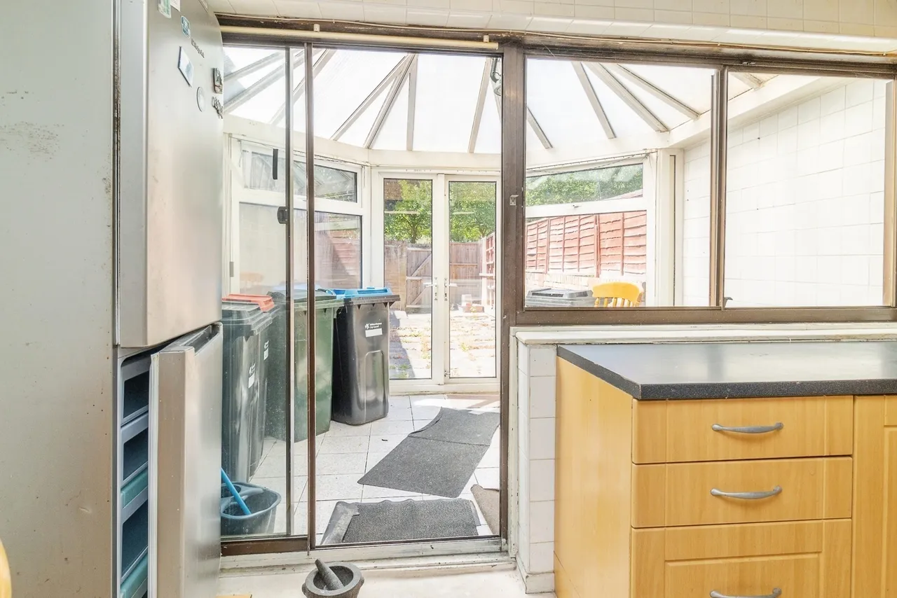 Stonecrop Place, Conniburrow, Milton Keynes, Buckinghamshire, MK14, photo 6