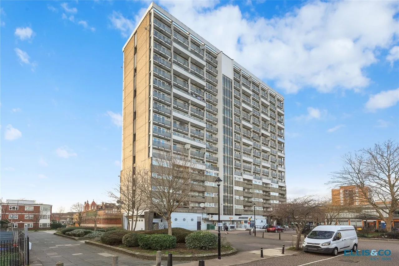 3 bed flat for sale, Weymouth Terrace, London, E2