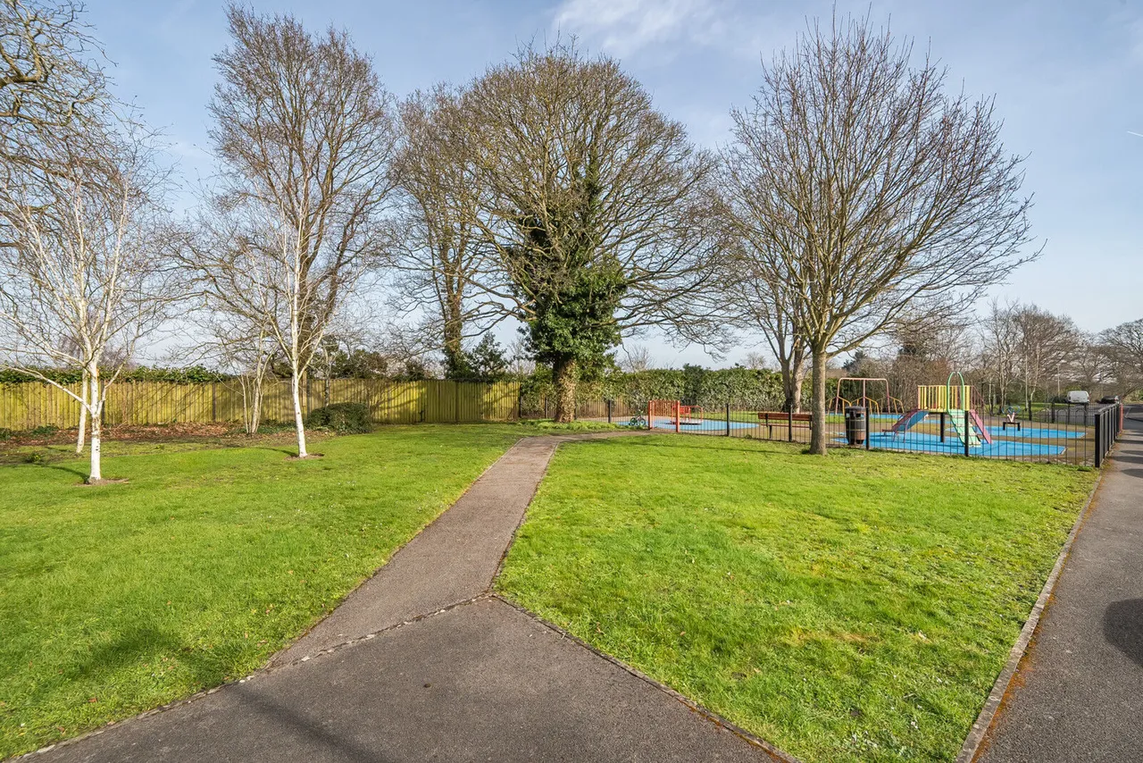 Little Horse Close, Earley, RG6, photo 4