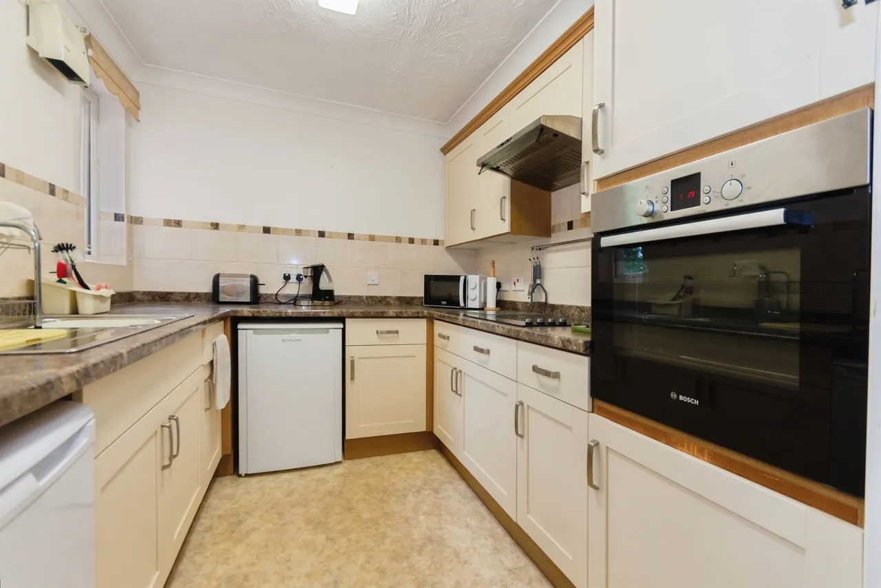Haslucks Green Road, Shirley, Solihull, photo 12